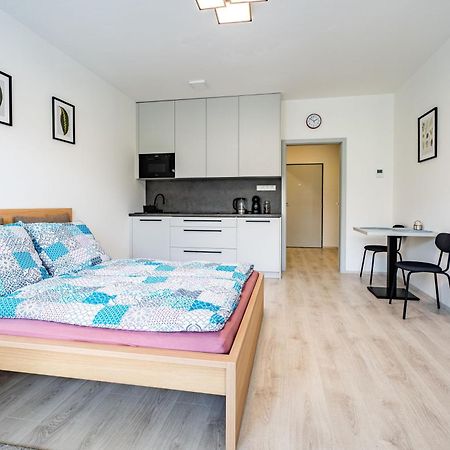 Edmund'S Apartments 21 أولوموك المظهر الخارجي الصورة